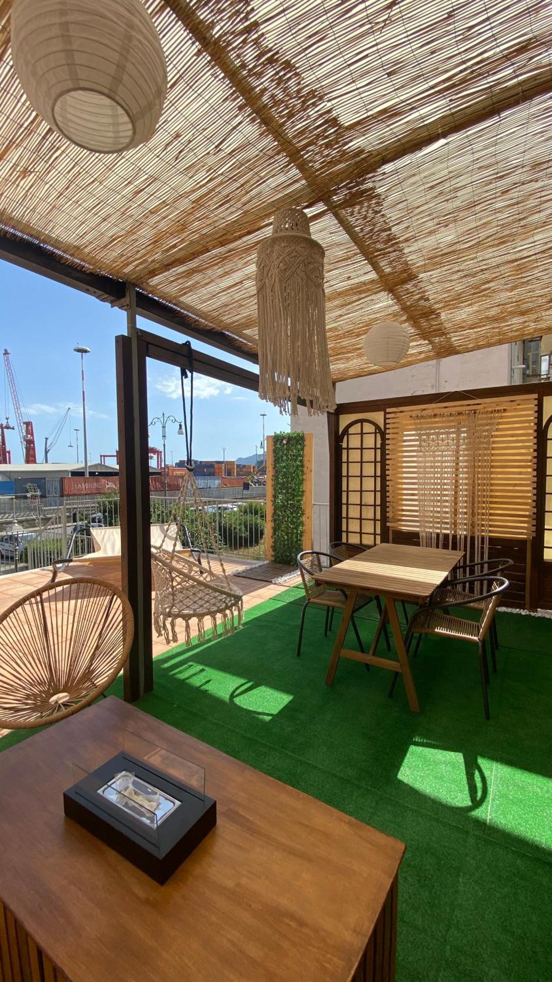 Apartmán Giu Al Porto Salerno Exteriér fotografie